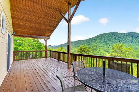 40 E Valley View Drive active home in Linville Mountain Acres, Marion, NC