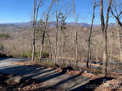 218 Rock Ledge Drive active home in Vista At Bills Mountain, Lake Lure, NC