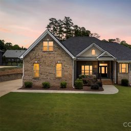 3000 Applewood Point Lane