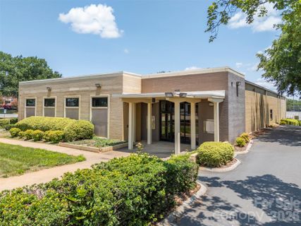 330 W Main Street