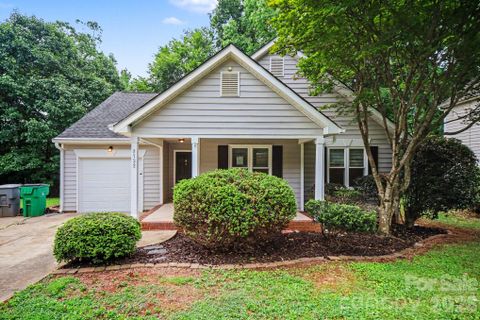 2732 Black Walnut Lane active home in Forest Pond, Charlotte, NC