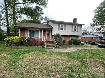 3133 Rosehill Drive active home in Idlewild, Charlotte, NC
