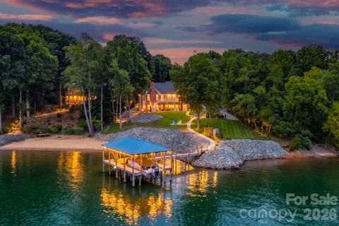 Point Of View, Mooresville