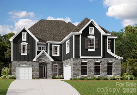 8540 Bridgegate Drive pending home in Whitaker Pointe, Huntersville, NC