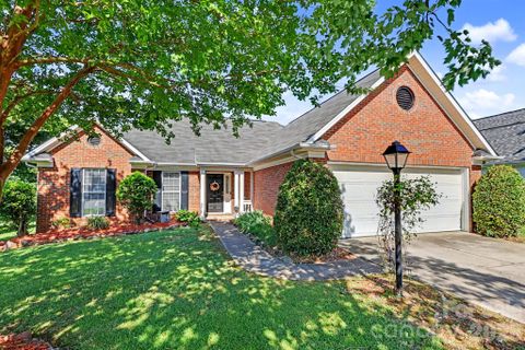 3311 Brookstone Trail pending home in Brookstone Village, Indian Trail, NC