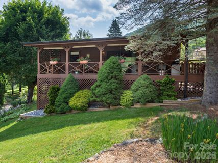 85 Hillcrest Road