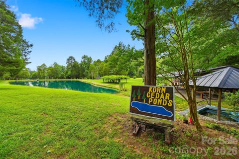 1915 Cedar Pond Road