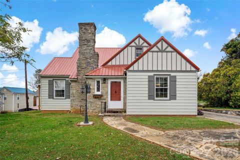 141 N Madison Street