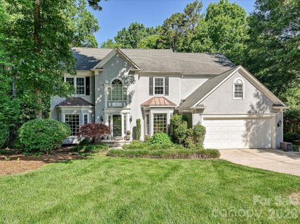 5710 Kinglet Lane active home in Highland Creek, Charlotte, NC