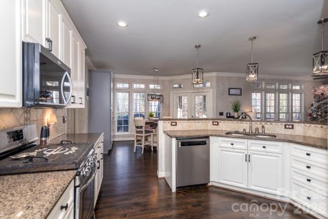 Homes in Muirfield, Mooresville
