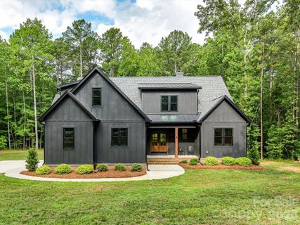 1215 Pine Forest Drive pending home in Virginia'S Woods, Lancaster, SC