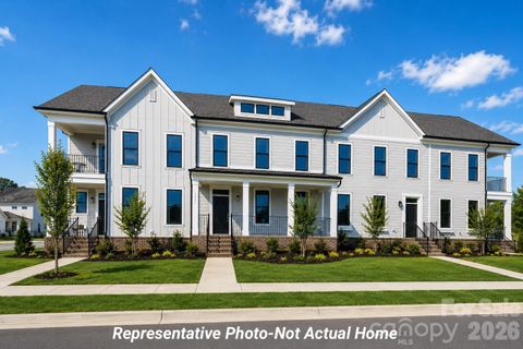 10229 Rainier Trail Drive active home in The Villas At Tuckers Walk, Huntersville, NC
