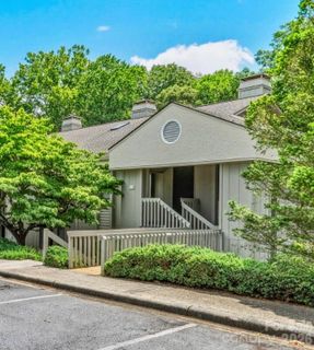 106 Abbey Circle active home in Cloisters, Asheville, NC