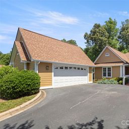 1301 Hyde Park Drive