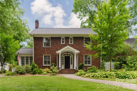 1825 Dilworth Road pending home in Dilworth, Charlotte, NC