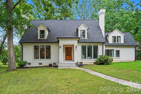 821 Dare Court pending home in Williamsburg, Gastonia, NC