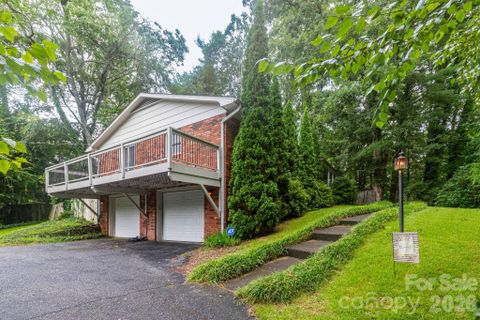 Homes in Indian Hill, Hendersonville