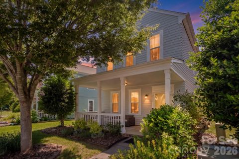 15911 Rose Glenn Lane active home in Summers Walk, Davidson, NC