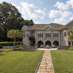 747 Shoreline Drive