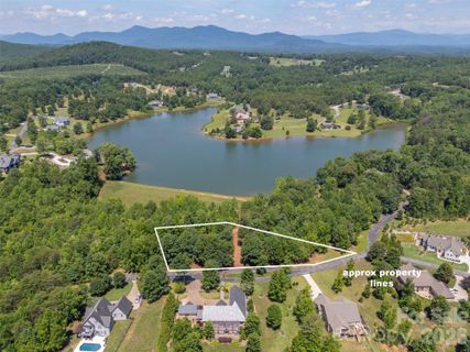 00 Doveridge Drive active home in Derbyshire, Columbus, NC