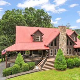 42 Chinaberry Court