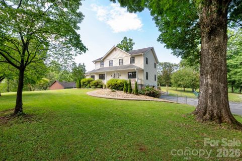 10 Old Turnpike Road
