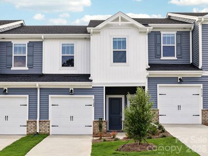 9020 Foggy Brook Loop