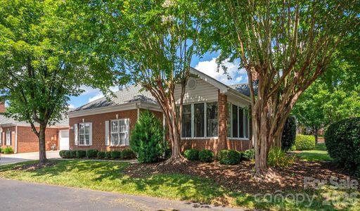 8363 Olde Troon Drive pending home in Troon At Ballantyne, Charlotte, NC