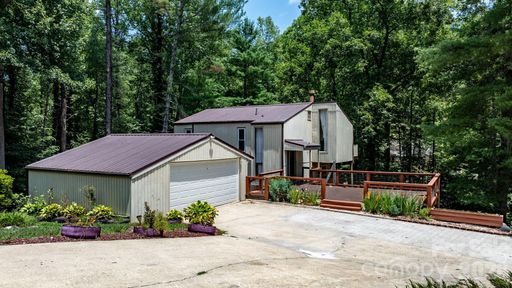 828 Manchester Street active home in British Woods, Lenoir, NC