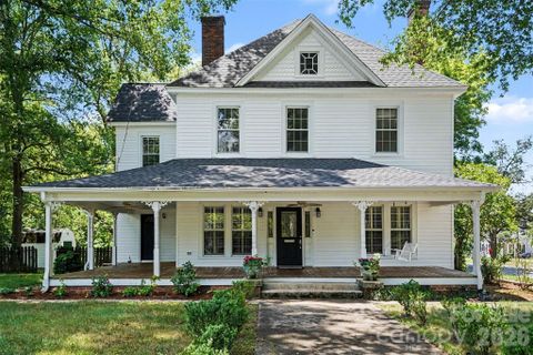 Homes in Crescent Hills, Kings Mountain