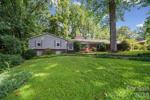 124 Fernwood Drive