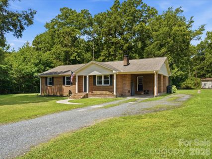 867 Lombardy Road pending home in Springdale, Rock Hill, SC