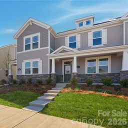 5205 Wyes Oak Lane