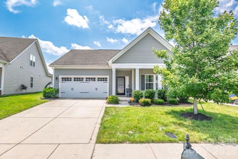 7347 Raylee Avenue pending home in The Mills At Rocky River, Concord, NC