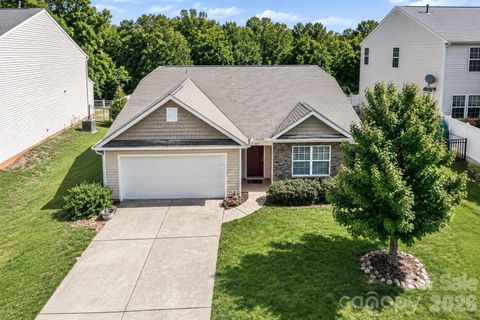 135 Mossy Pond Road pending home in Wildewood, Statesville, NC