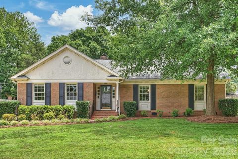 4307 Glenfall Avenue pending home in Beverly Woods, Charlotte, NC