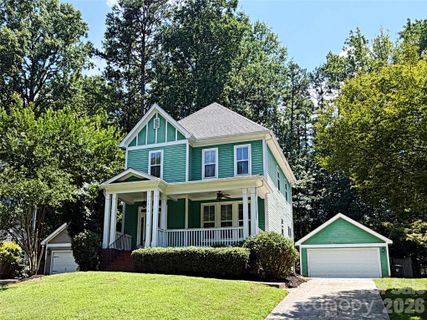 7416 Lochrein Ridge Drive active home in Birkdale, Huntersville, NC