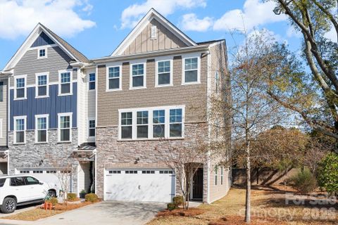 15008 Holly Run Lane pending home in Ardrey North, Charlotte, NC