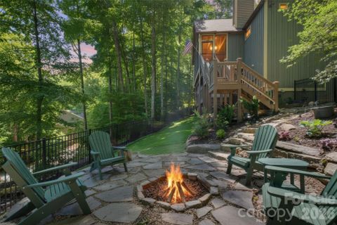 325 Hedgewood Drive active home in Bear Lake Reserve, Tuckasegee, NC