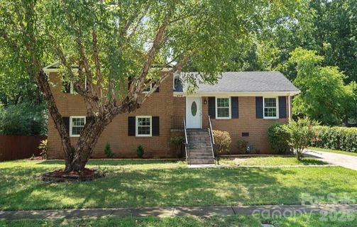 6315 Spring Garden Lane pending home in Hidden Valley Estates, Charlotte, NC
