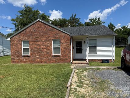 1034 Martin Avenue active home in Woodland Park, Rock Hill, SC