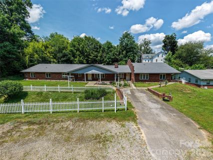 84 Chestnut Park Drive