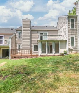 8410 Cricket Lake Drive active home in Raintree, Charlotte, NC