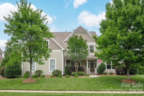 Homes in Lake Forest Preserve, Weddington