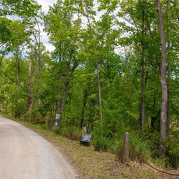 00 Deer Park Lake Road
