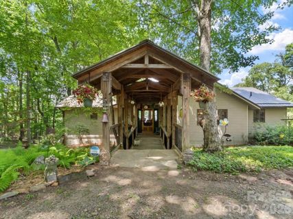 1355 Moonshine Mountain Road