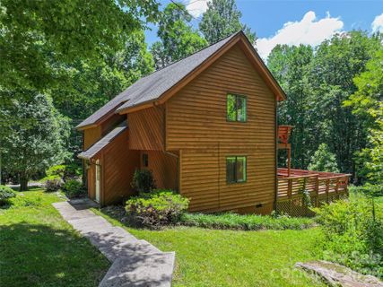 25 Little Creek Lane