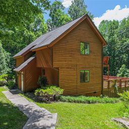 25 Little Creek Lane