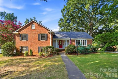 3900 Blowing Rock Way pending home in Beverly Woods, Charlotte, NC
