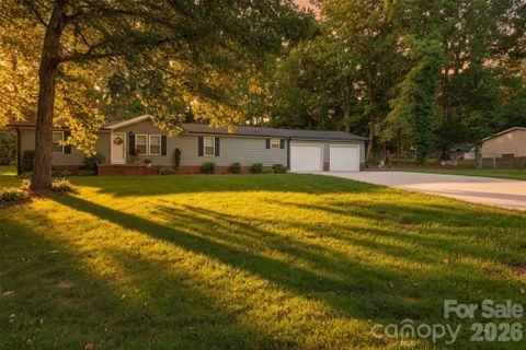 Homes in Heritage Woods, Taylorsville
